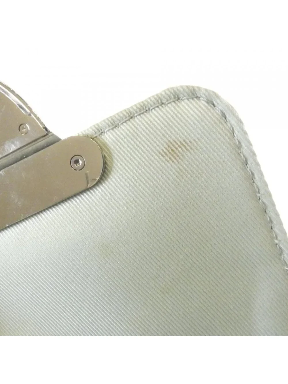 Louis Vuitton S Lock Vertical Wearable Wallet Shoulder